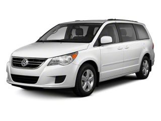 Used 2010 Volkswagen Routan SE in Libertyville, Illinois