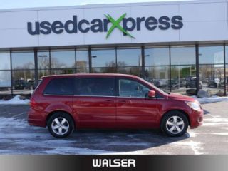 Used 2009 Volkswagen Routan SE in Maplewood, Minnesota