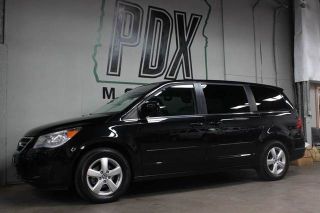 Used 2009 Volkswagen Routan SEL in Portland, Oregon