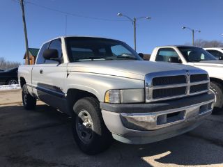 Used 1999 Dodge Ram 1500 in Freeport, Illinois