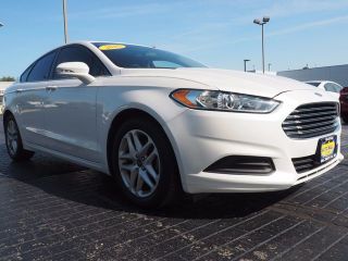 Used 2015 Ford Fusion SE in Champaign, Illinois