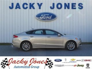 Used 2017 Ford Fusion SE in Cleveland, Georgia