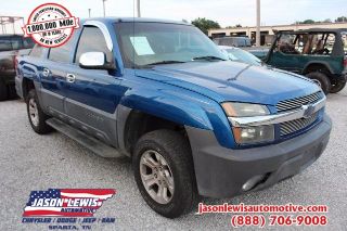Used 2003 Chevrolet Avalanche 1500 Base in Sparta, Tennessee