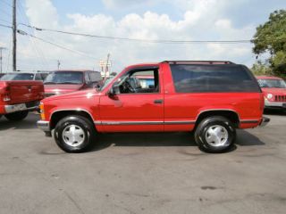 Used 1996 Chevrolet Tahoe Base in Muncie, Indiana