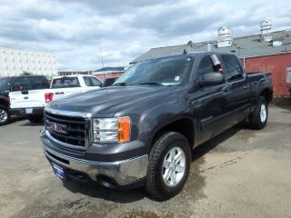 Used 2011 GMC Sierra 1500 SLE in Beaverton, Oregon
