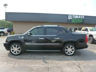 Used 2009 Cadillac Escalade EXT in Appleton, Wisconsin