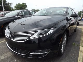 Used 2016 Lincoln MKZ in Vermilion, Ohio