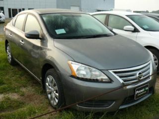 Nissan Sentra S 2015