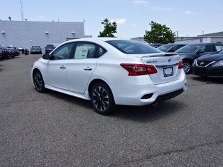 Used 2017 Nissan Sentra SR in Ann Arbor, Michigan