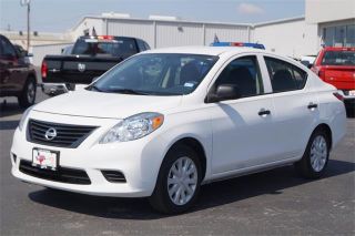 Nissan Versa S 2014