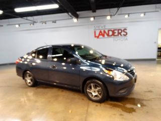 Nissan Versa 2015