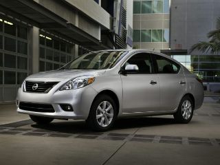 Used 2014 Nissan Versa SV in Knoxville, Tennessee