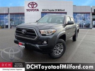 Used 2017 Toyota Tacoma SR5 in Milford, Massachusetts
