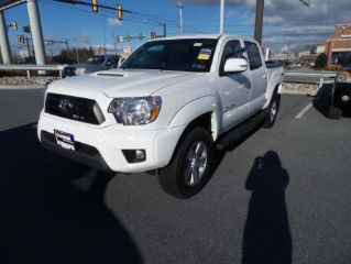 Used 2015 Toyota Tacoma Base in Raritan Township, New Jersey