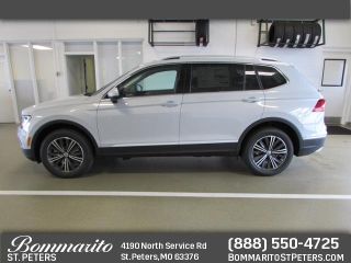 Used 2018 Volkswagen Tiguan SEL in Saint Peters, Missouri