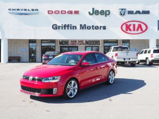 Used 2015 Volkswagen Jetta GLI in Meadville, Pennsylvania