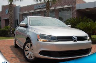 Used 2014 Volkswagen Jetta SE in Mount Pleasant, South Carolina