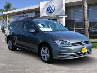 Used 2018 Volkswagen Golf SE in Pasadena, California