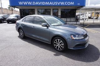 Used 2017 Volkswagen Jetta SE in Orlando, Florida