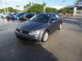 Used 2011 Volkswagen Jetta SE in Miami, Florida