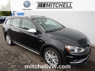 Used 2017 Volkswagen Golf SE in Canton, Connecticut