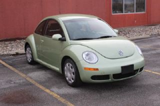 Used 2010 Volkswagen New Beetle in Fort Wayne, Indiana