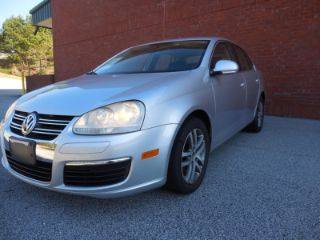 Used 2006 Volkswagen Jetta in Snellville, Georgia