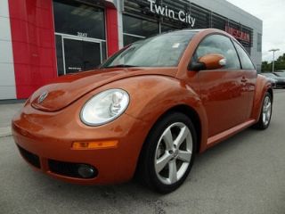 Used 2010 Volkswagen New Beetle in Knoxville, Iowa