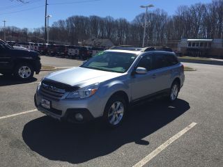 Used 2014 Subaru Outback 2.5i Limited in Middletown, New Jersey