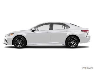 Used 2018 Toyota Camry SE in Hartford, Connecticut