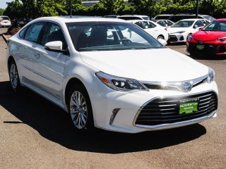 Used 2018 Toyota Avalon Limited Edition in Beaverton, Oregon