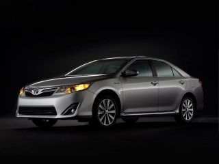 Used 2013 Toyota Camry XLE in Smithtown, New York