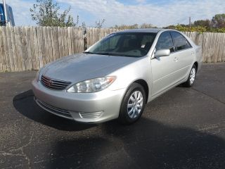 Used 2006 Toyota Camry LE in Southfield, Michigan