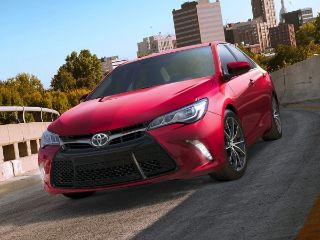 Used 2016 Toyota Camry SE in Springfield, Missouri