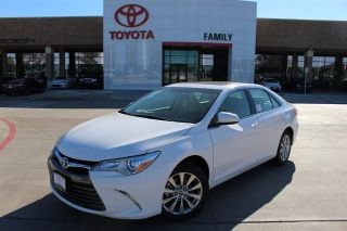Used 2016 Toyota Camry XLE in Burleson, Texas