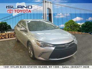 Used 2017 Toyota Camry SE in Staten Island, New York