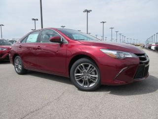 Used 2016 Toyota Camry SE in Evansville, Indiana