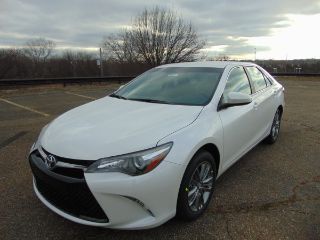 Used 2017 Toyota Camry SE in Akron, Ohio