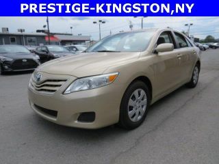Toyota Camry Base 2010