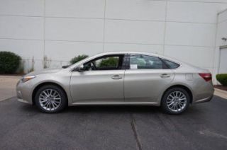 Used 2016 Toyota Avalon Limited Edition in Naperville, Illinois