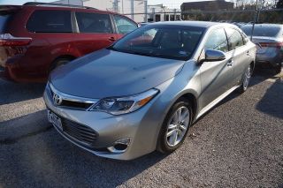 Used 2015 Toyota Avalon XLE in Richardson, Texas