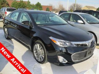 Used 2014 Toyota Avalon XLE in Crystal Lake, Illinois