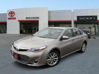 Used 2014 Toyota Avalon XLE in Maplewood, Minnesota
