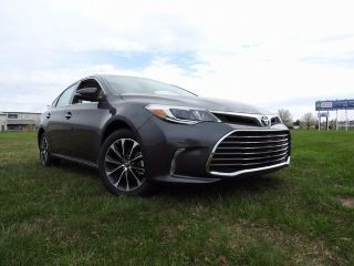 Used 2016 Toyota Avalon XLE in Springfield, Missouri
