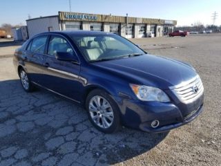 Used 2008 Toyota Avalon XLS in Bloomington, Illinois