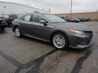 Used 2018 Toyota Camry XLE in Indianapolis, Indiana
