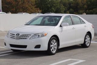 Used 2010 Toyota Camry LE in Bethesda, Maryland