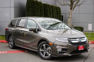 Used 2018 Honda Odyssey Touring in Bellevue, Washington