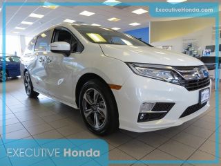 Used 2018 Honda Odyssey Touring in Wallingford, Connecticut