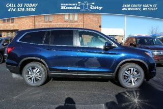 Used 2017 Honda Pilot EXL in Milwaukee, Wisconsin